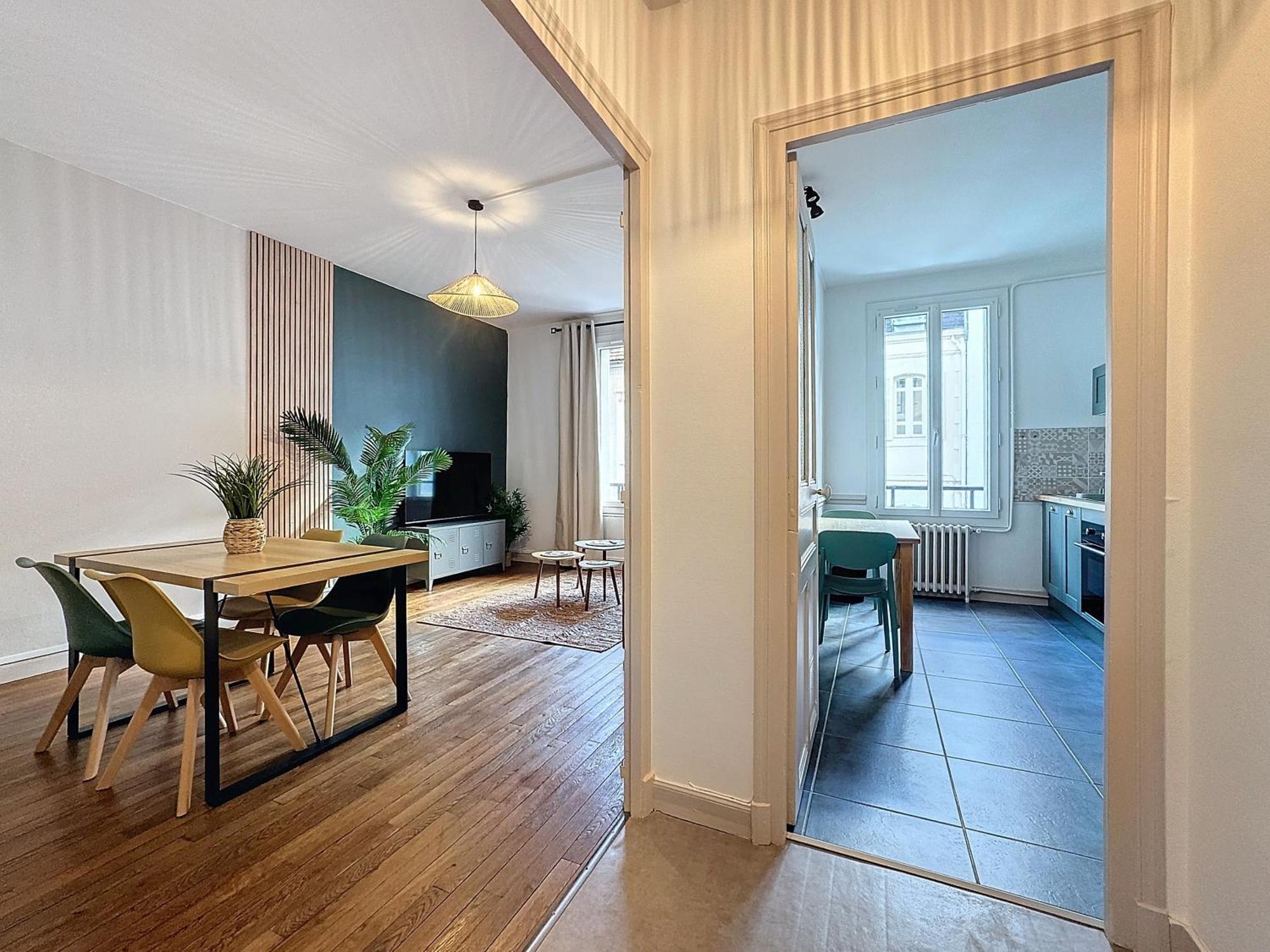 Apartmán Le 2-F2 Centre Historique Montluçon Exteriér fotografie